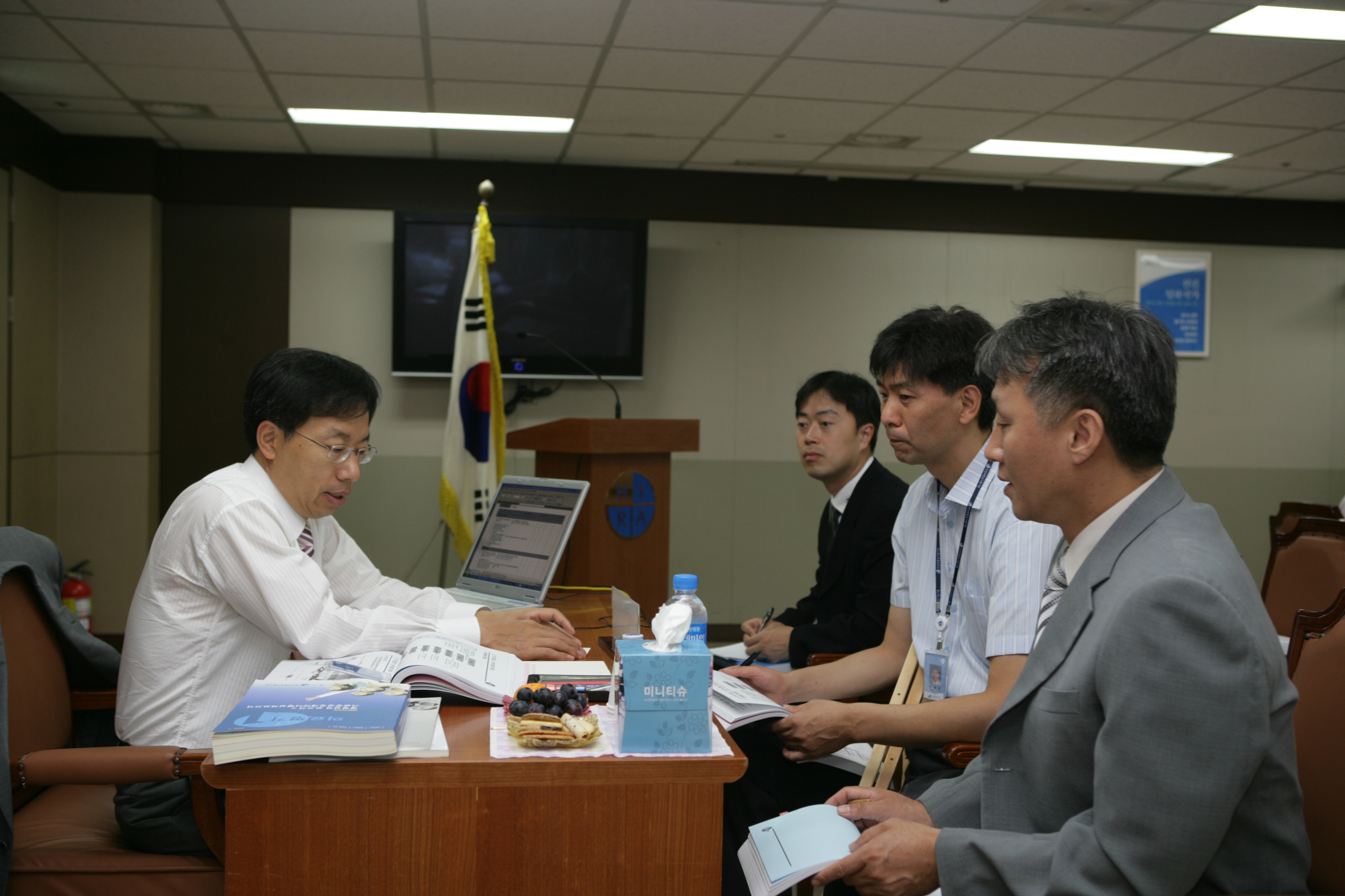 심사평가원은 우수한 생산성과 효율적인 경영시스템을 평가하는 국가생산성대상 현장실사 사진-1
